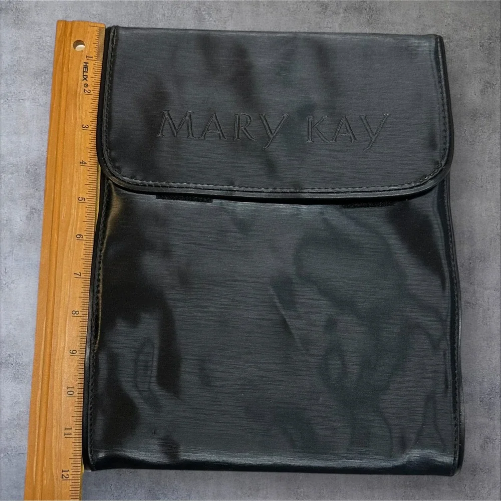 Mary Kay Roll Up Hanging Cosmetic/Toiletries Travel Bag with 4 Removable Pouches